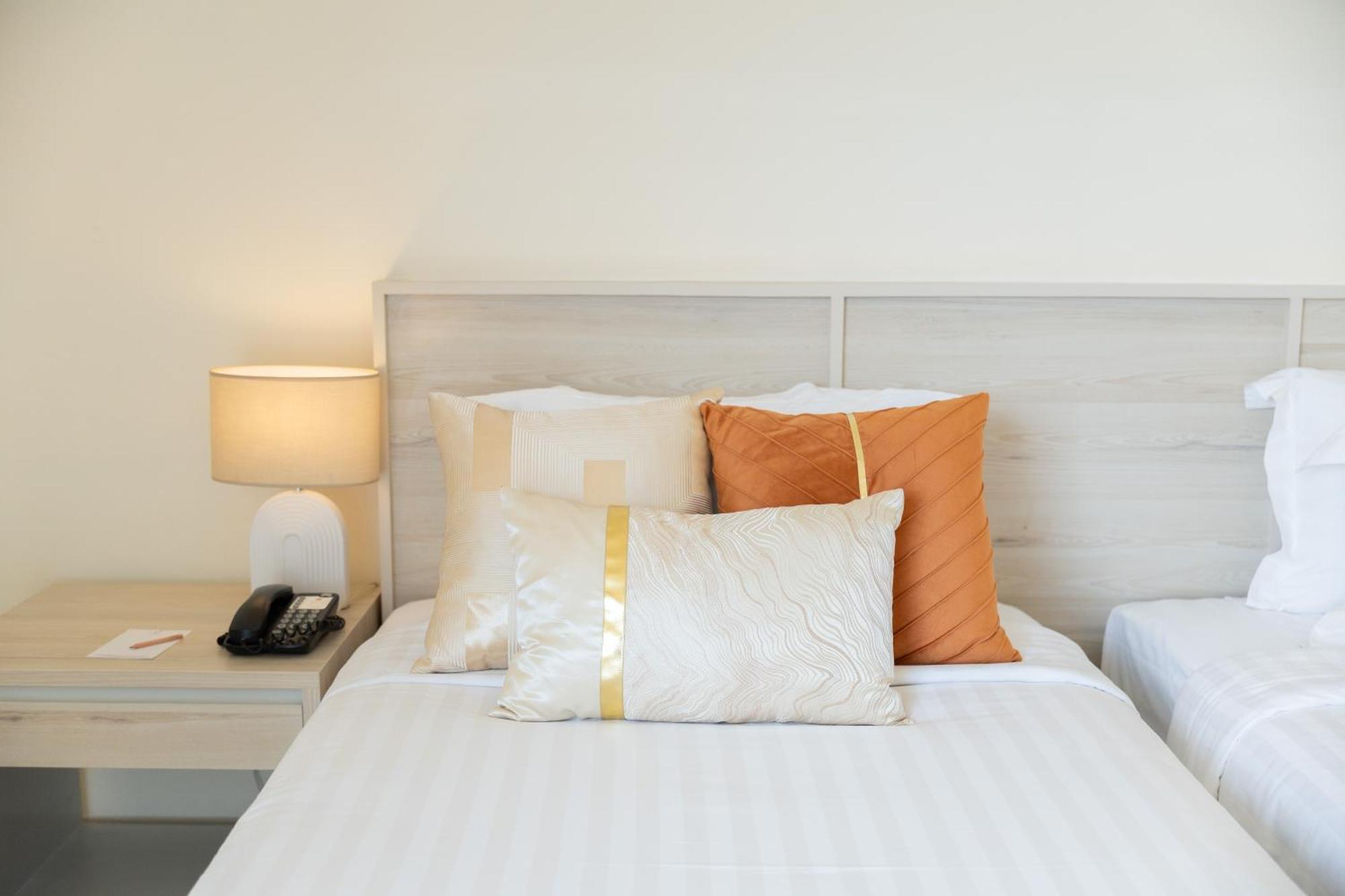 Pattaya Sea View Hotel - Sha Extra Plus Quarto foto