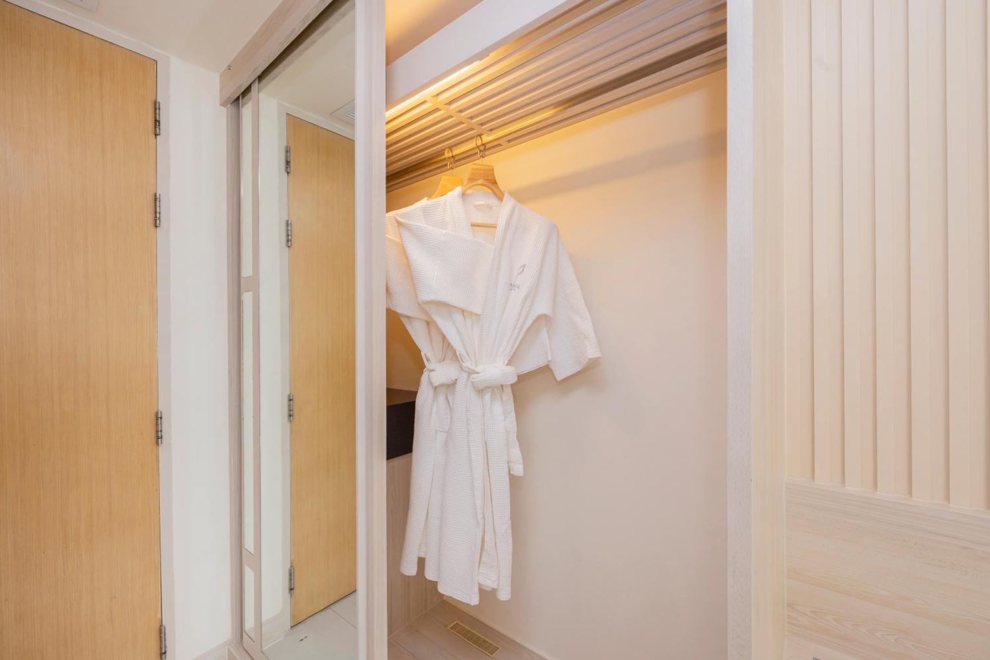 Pattaya Sea View Hotel - Sha Extra Plus Quarto foto